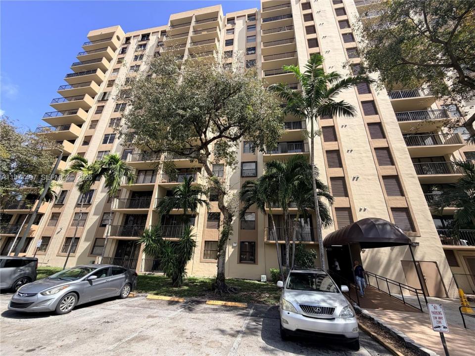1470 NE 123rd St A1116, North Miami, Floride 33161, États-Unis