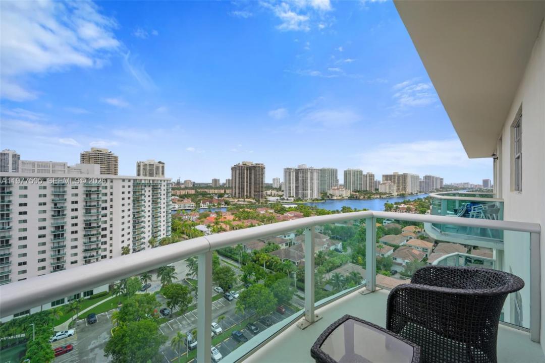 19370 Collins Ave PH-14, Sunny Isles Beach, Florida 33160, USA