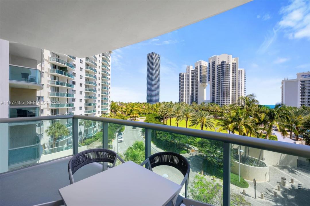 19370 Collins Ave 507, Sunny Isles Beach, Florida 33160, USA