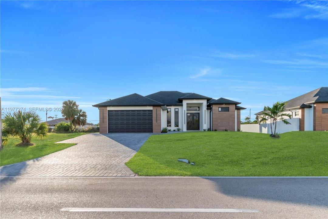 14 EL DORADO BLVD N, Cape Coral, Floride 33993, États-Unis