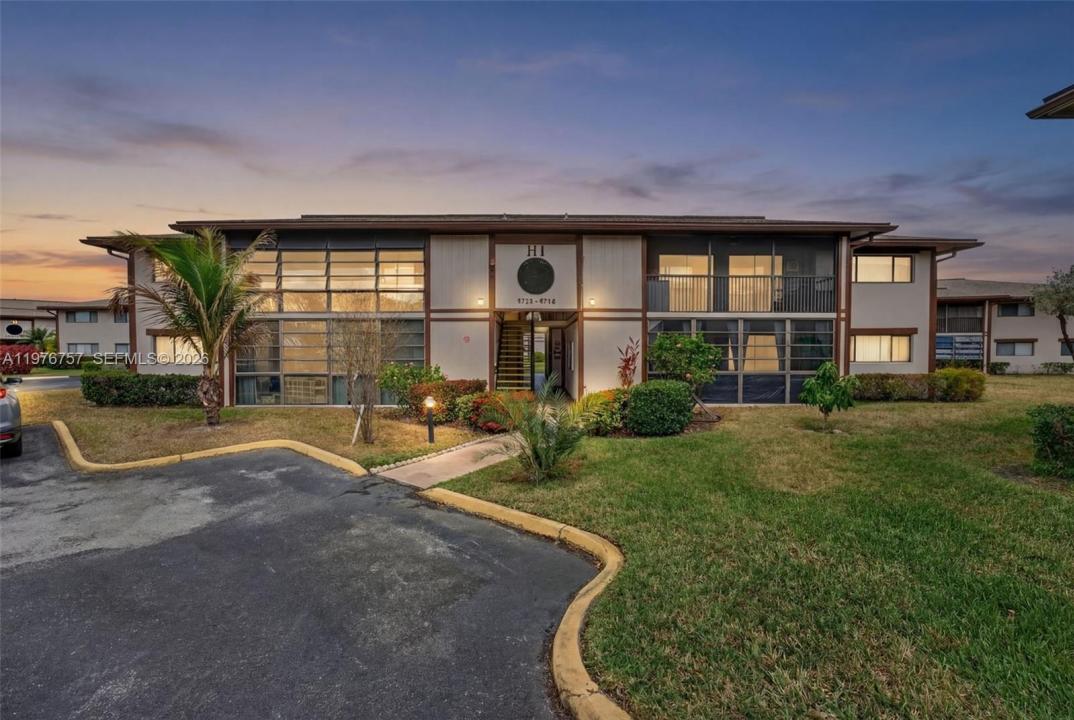 9748 S Belfort Cir 201, Tamarac, Floride 33321, États-Unis