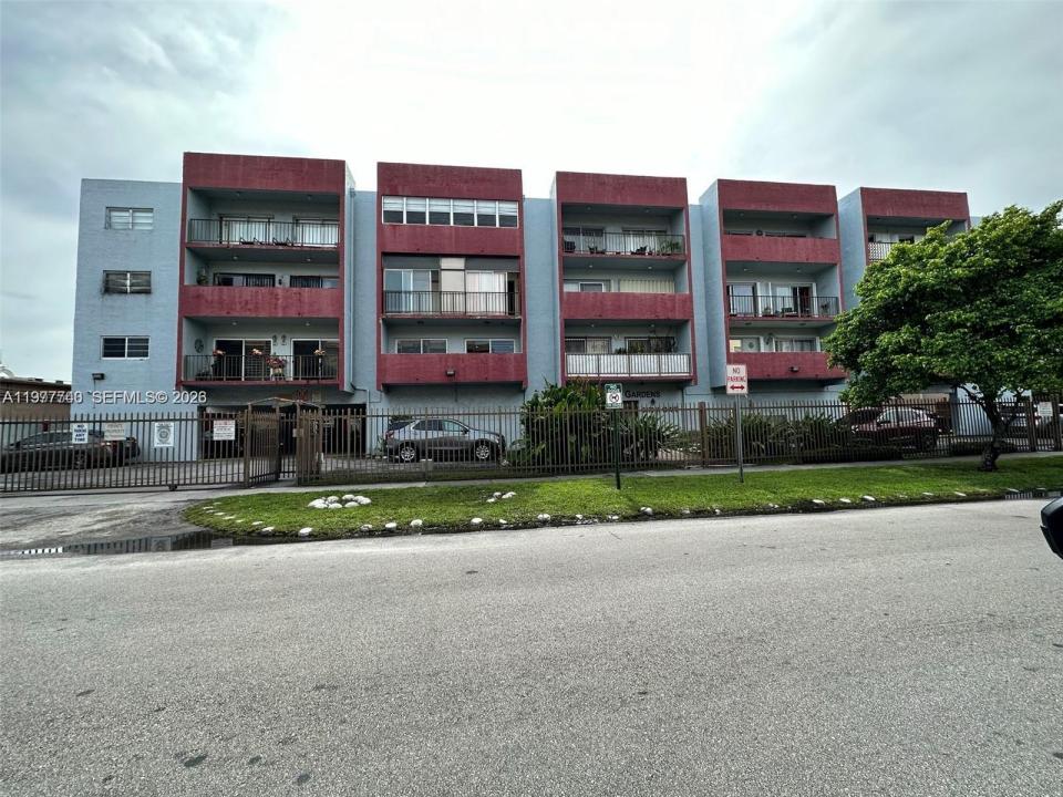 6070 W 19th Ave 309, Hialeah, Floride 33012, États-Unis