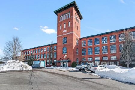 1 Tupperware Drive 326, North Smithfield, Rhode Island 02896, Estados Unidos