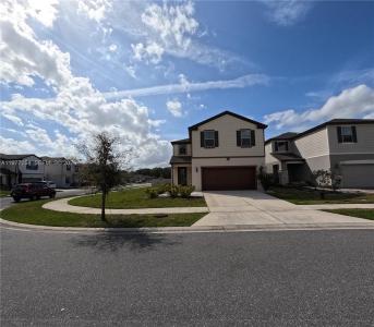2647 E Lake Point Dr, Kissimmee, Florida 34744, USA