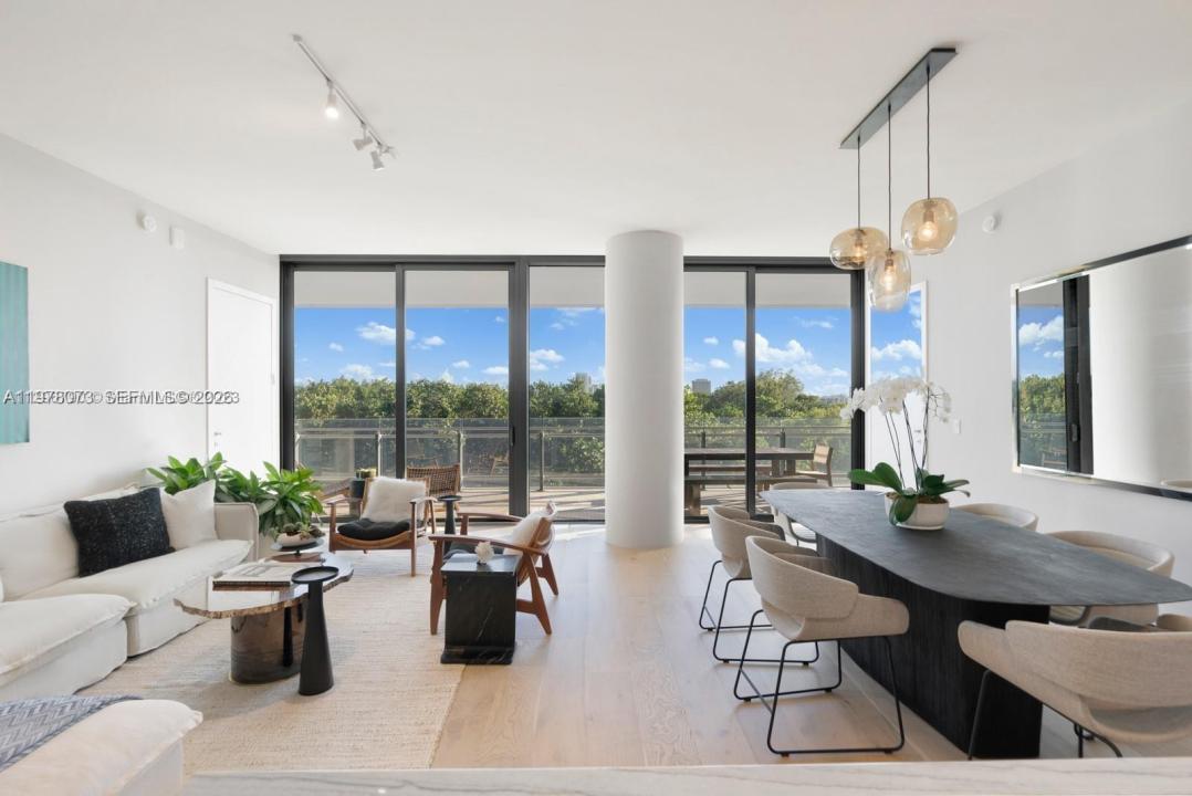 8701 Collins Ave 404, Miami Beach, Florida 33154, Stati Uniti