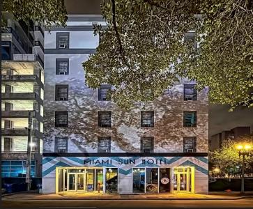 228 NE 1st Ave, Miami, Florida 33132