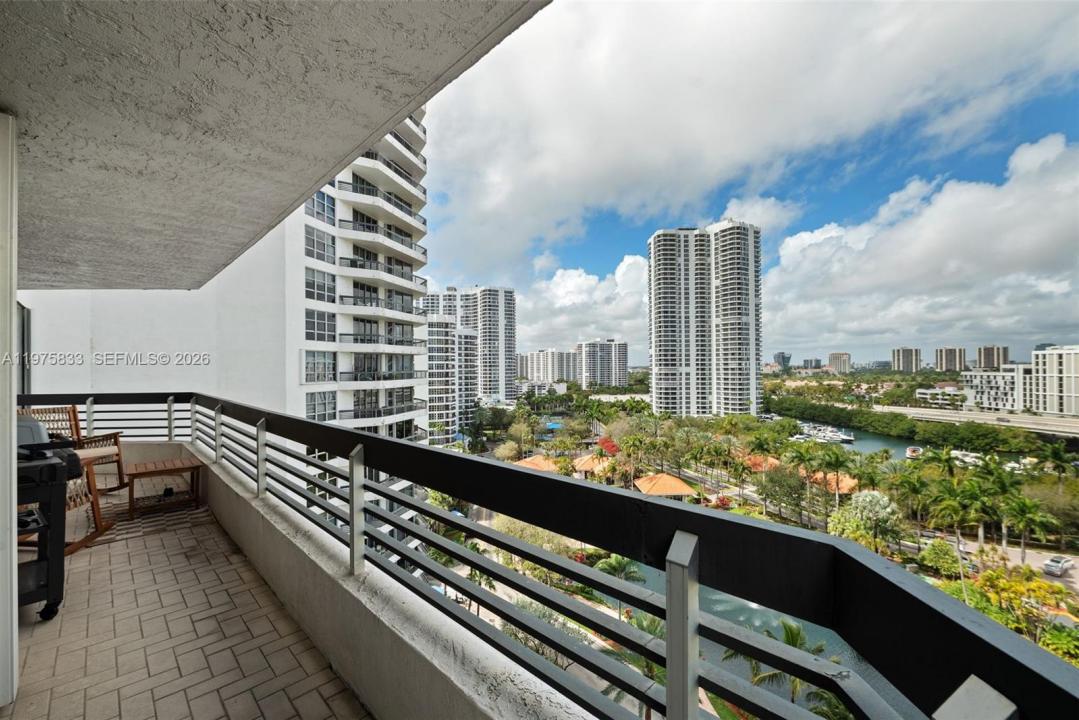 19101 NE 36th Ct 1407, Aventura, Florida 33180, Stati Uniti
