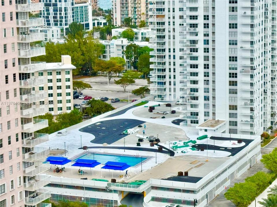 231 174th St 1501, Sunny Isles Beach, Florida 33160, USA