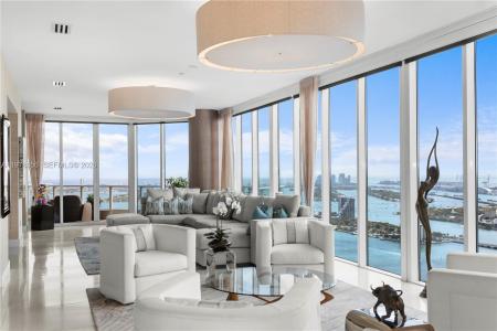 2020 N Bayshore Dr PH 4702, Miami, Florida 33137, USA