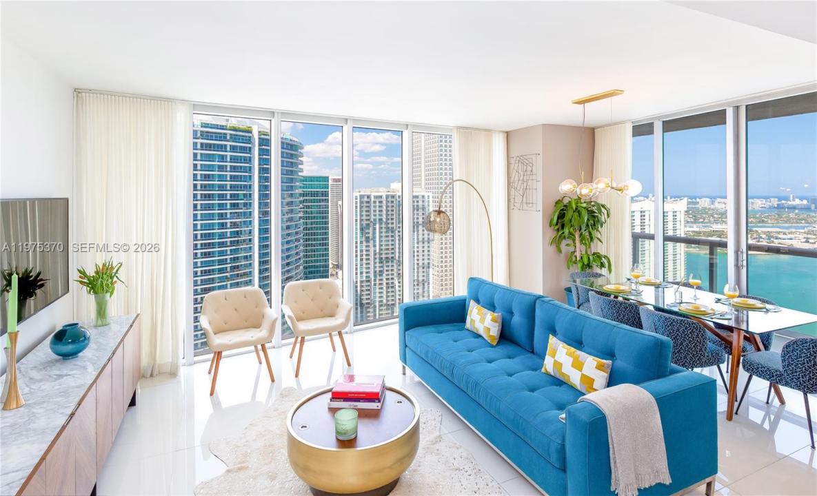 485 Brickell Ave 4702, Miami, Florida 33131, USA