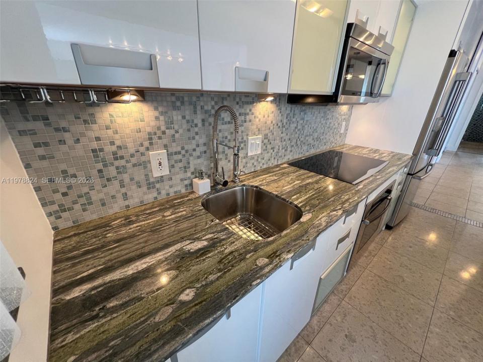 1340 Lincoln Rd 705, Miami Beach, Floride 33139, États-Unis