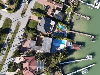 11 Capri Blvd, Naples, Флорида 34113, Соединенные Штаты