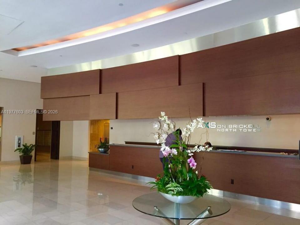 1111 SW 1st Ave 1823-N, Miami, Florida 33130, USA