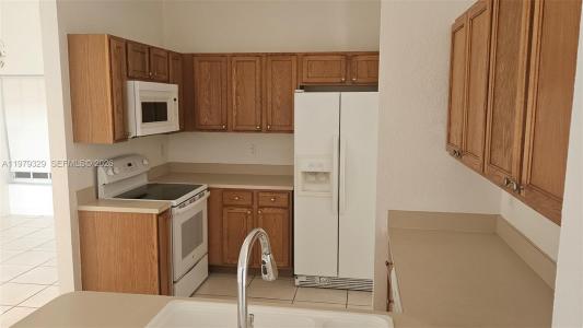 16216 SW 103rd Ter 16216, Miami, Florida 33196, USA