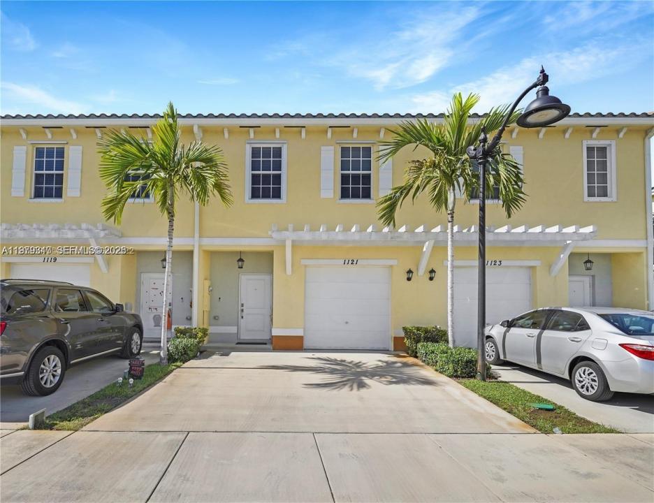 1121 NW 41st Ln, Lauderhill, Florida 33313, Stati Uniti