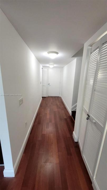 41 SE 5th St 709, Miami, Floryda 33131, USA