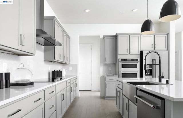 Teak Ave, Manteca, California 95337, Stati Uniti