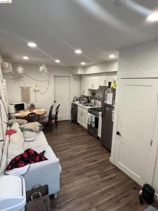 DURANT AVE, Berkeley, 加利福尼亚州 94704-1725, 美国