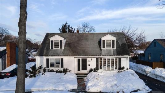 77 Minto Street, Providence, RI 02908, USA