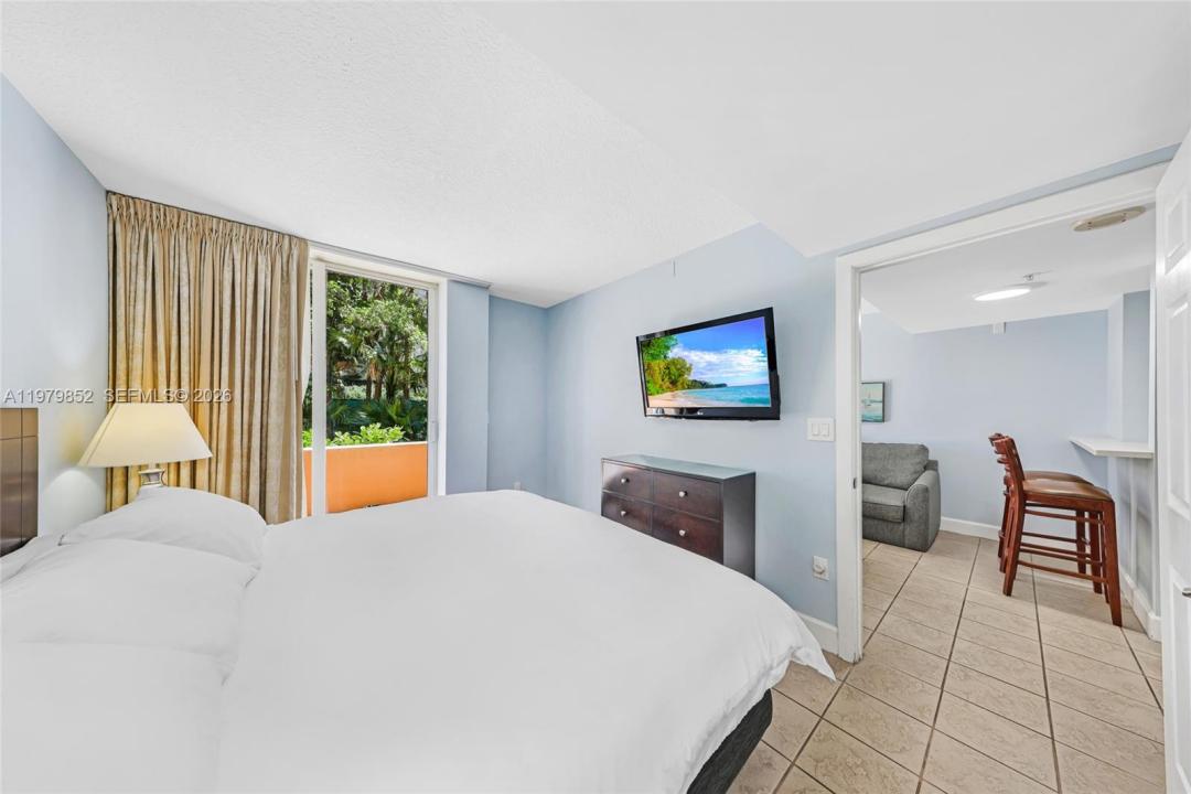 2951 S Bayshore Dr 215, Coconut Grove, フロリダ 33133, アメリカ合衆国