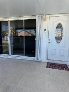 3242 NW 203rd St, Miami Gardens, Florida 33056, USA