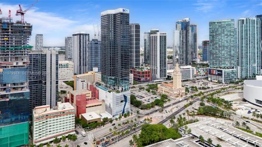 398 NE 5th St 4410, Miami, Florida 33132, USA