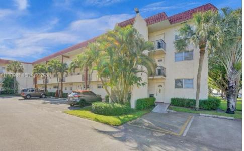 8901 S Hollybrook Blvd 206, Pembroke Pines, Florida 33025, USA