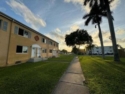 206 NW 84th Street 206, Miami, Floride 33150, États-Unis