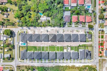 22555 SW 125th Ave 13A, Miami, Florida 33170, USA