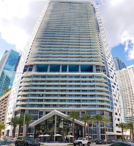 1300 Brickell Bay Dr 2512, Miami, Florida 33131, USA