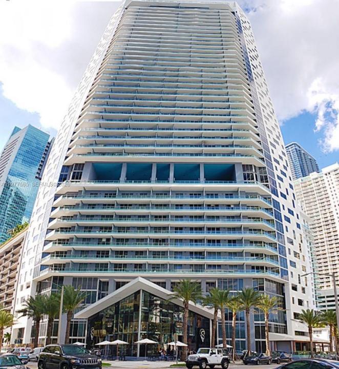 1300 Brickell Bay Dr 2512, Miami, Flórida 33131, Estados Unidos