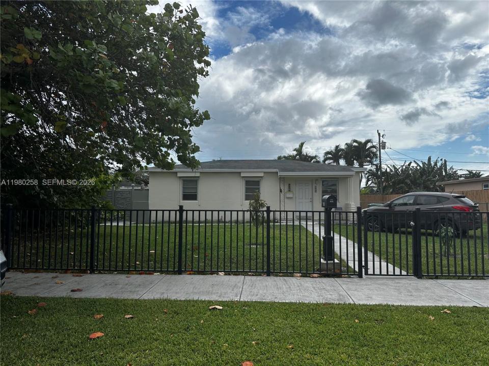 7540 SW 37th St, Miami, Florida 33155, USA
