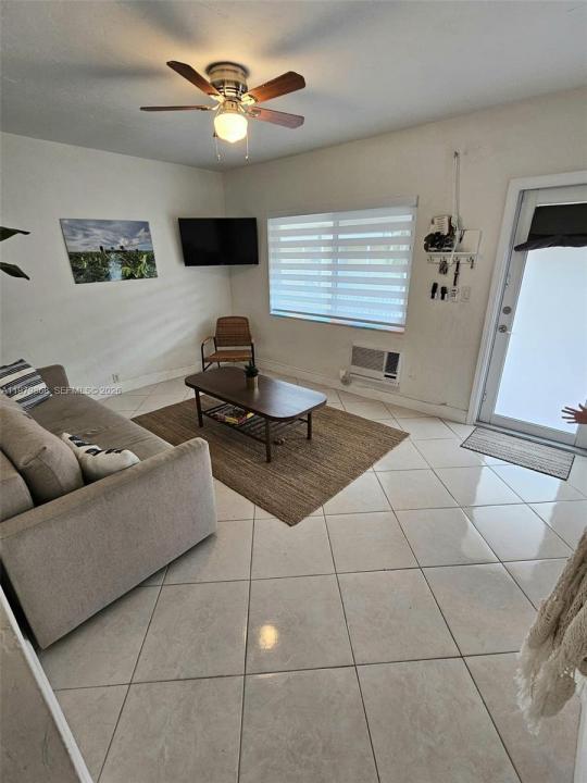 7400 Harding Ave 22, Miami Beach, Florida 33141, Stati Uniti