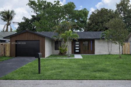 4020 NW 93rd Way, Sunrise, Florida 33351, USA