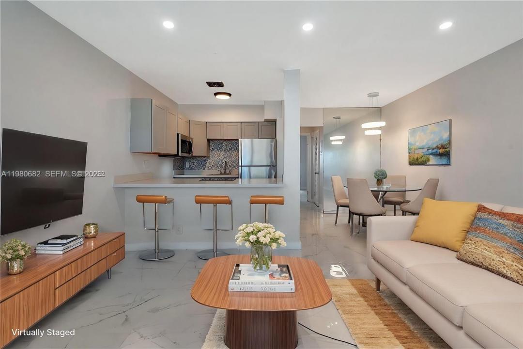 820 SW 11th Ave 14B, Hallandale Beach, Floride 33009, États-Unis