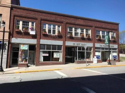 2 Monument Square, Woonsocket, RI 02895, USA