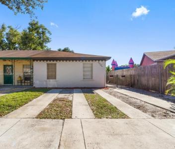 5884 S 38th St 5884, Green Acres, Floryda 33463, USA