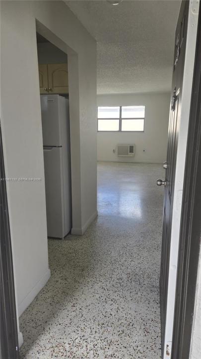 142 SW 18th ave 30, Miami, Florida 33135, Stati Uniti