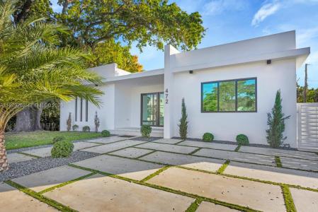 472 S Royal Poinciana Blvd, Miami Springs, 佛罗里达州 33166, 美国