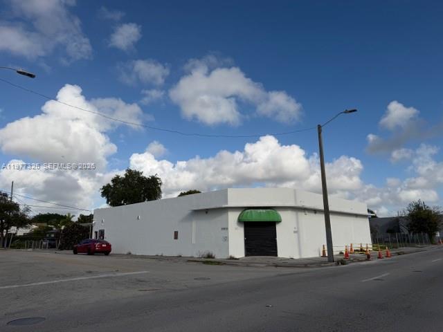 102 NW 22nd Ave, Miami, Florida 33125, Stati Uniti