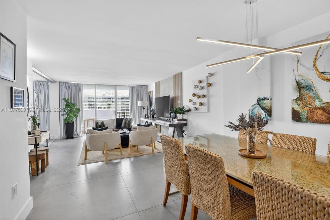 2780 NE 183rd ST 1714, Aventura, Floryda 33160, USA