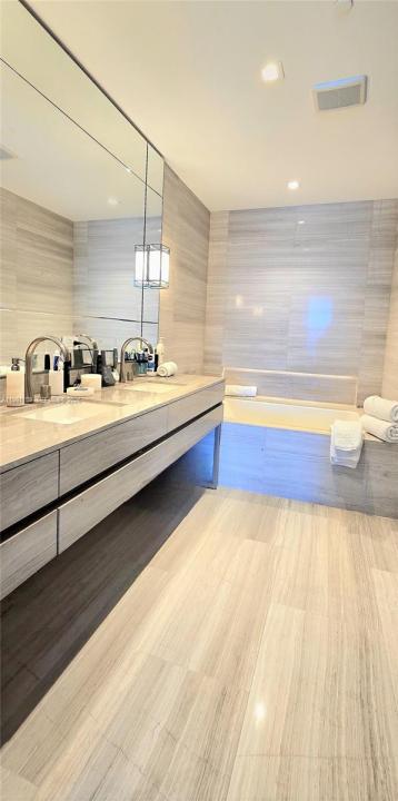 18975 Collins Ave 2504, Sunny Isles Beach, 플로리다 33160, 미국
