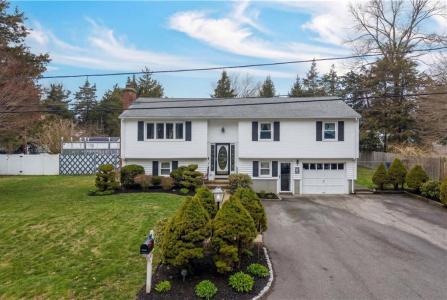 21 Hampton Avenue, ワーウィック, ロードアイランド 02889, アメリカ合衆国