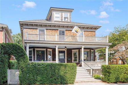 14 Greenough Place A, Newport, RI 02840, USA