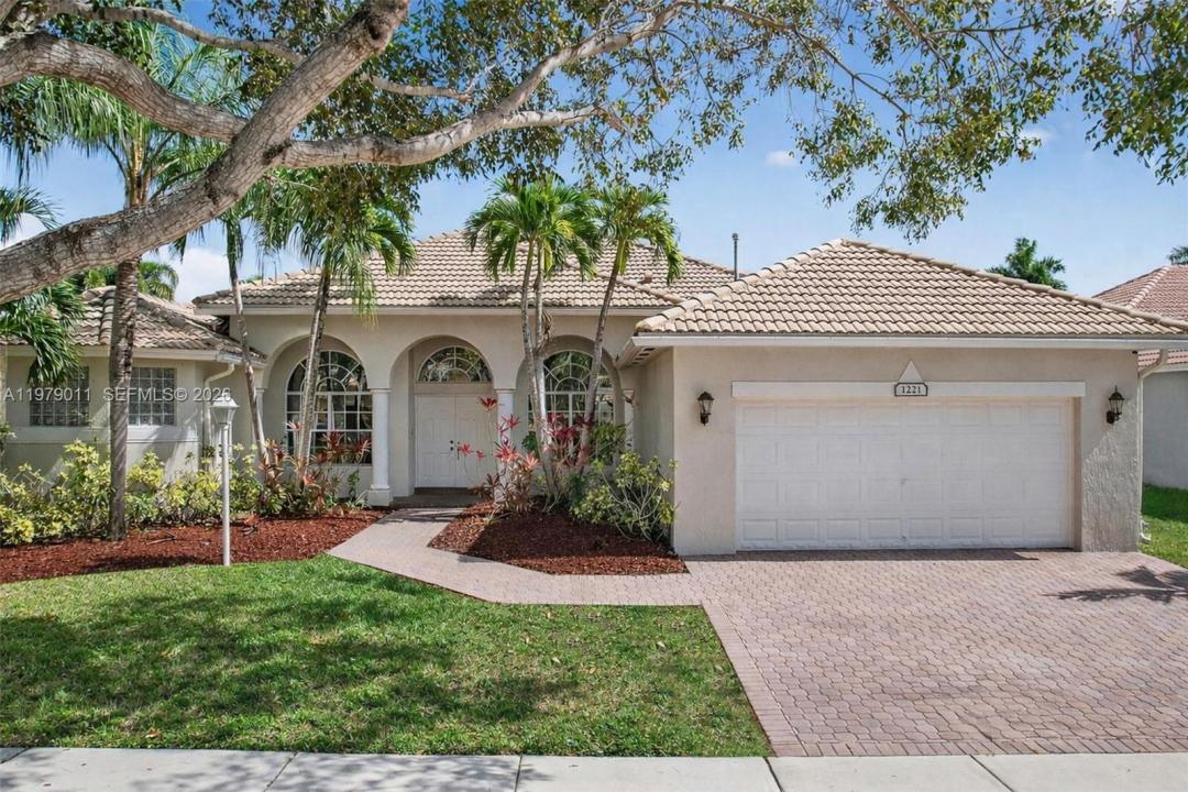 1221 NW 141st Ave, Pembroke Pines, Florida 33028