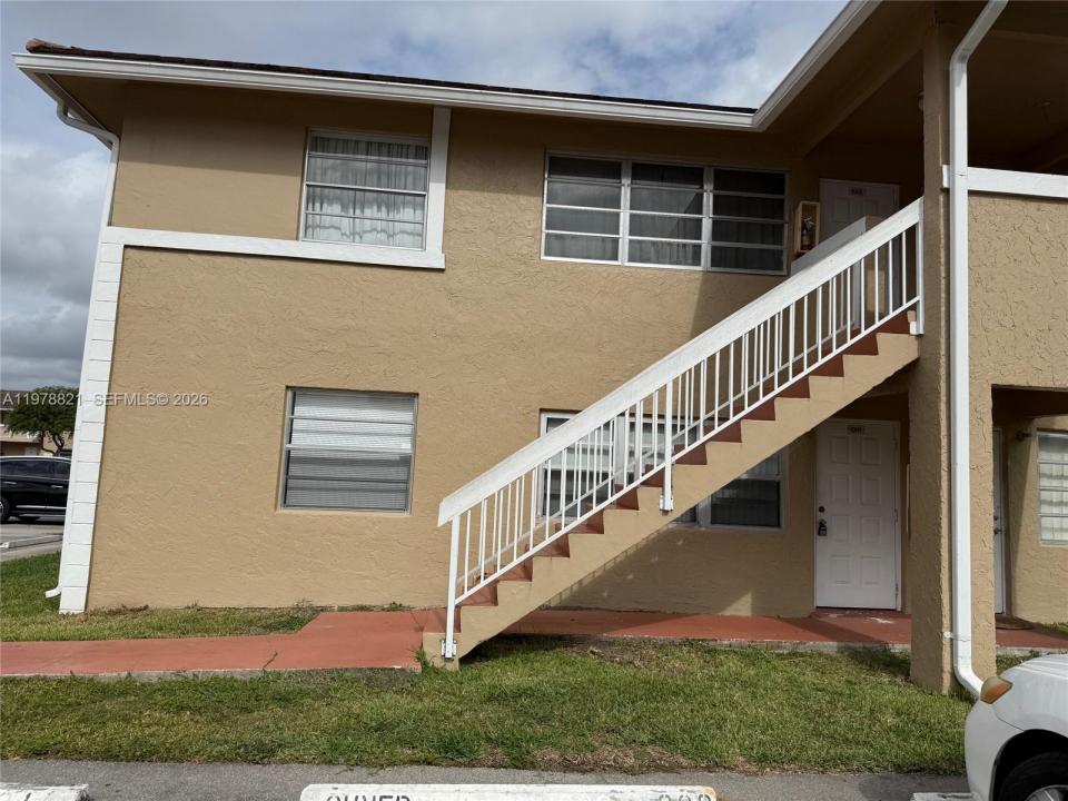 1001 Twin lakes Dr. 29-D, Coral Springs, Floride 33071, États-Unis