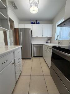 1832 Sunny Drive d-32, Bradenton, Florida 34207, USA