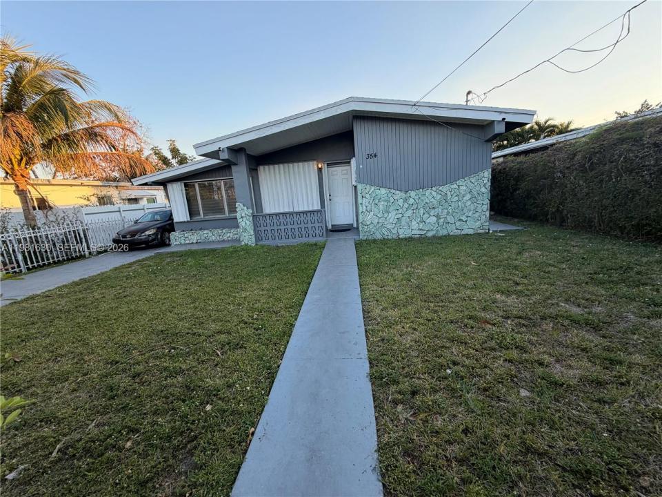354 NE 173rd St, North Miami Beach, Floride 33162, États-Unis