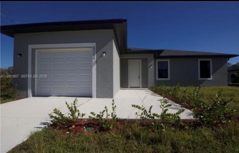 8004 Spice CT, La Belle, Flórida 33935, Estados Unidos