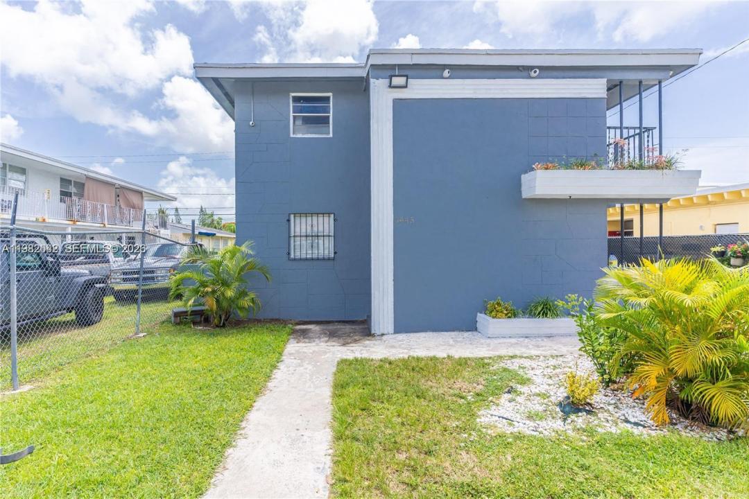 1445 NW 2nd Ave 3, Florida City, Florida 33034, Stati Uniti